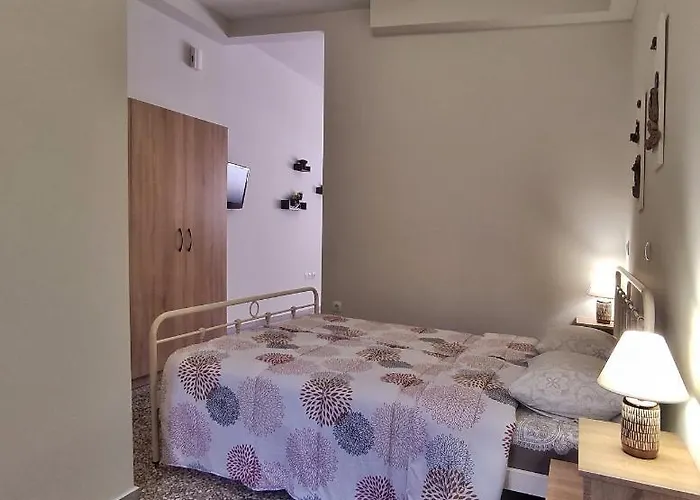 Garnet 1 Apartamento Calamata